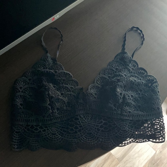 Top - Picture 2 of 4